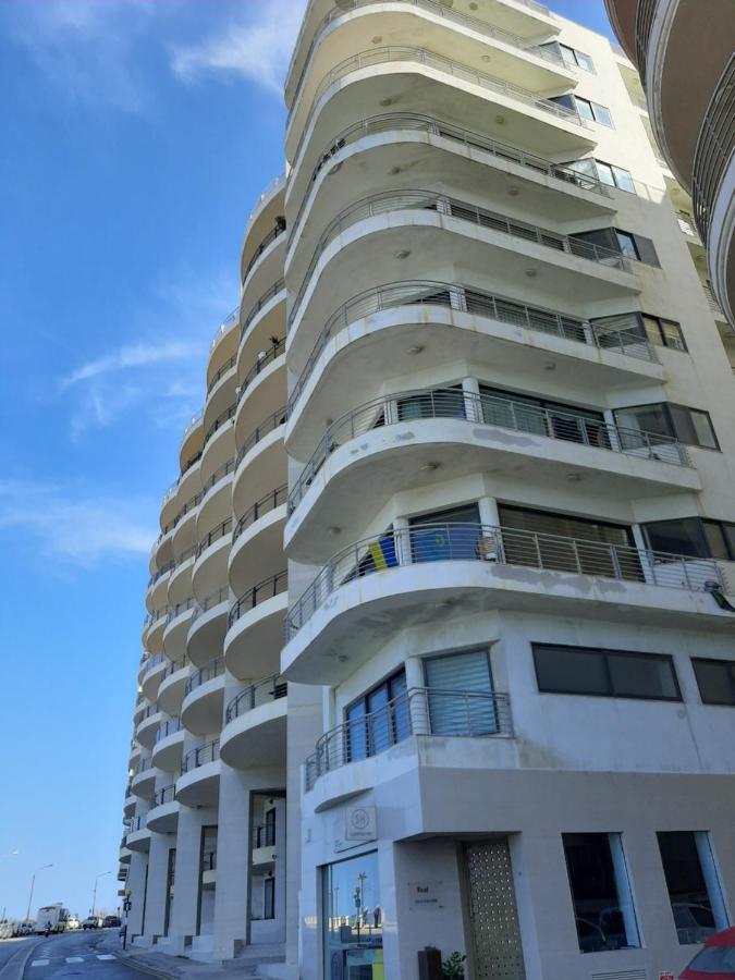 Beautiful Sea View Apartment สลีมา ภายนอก รูปภาพ